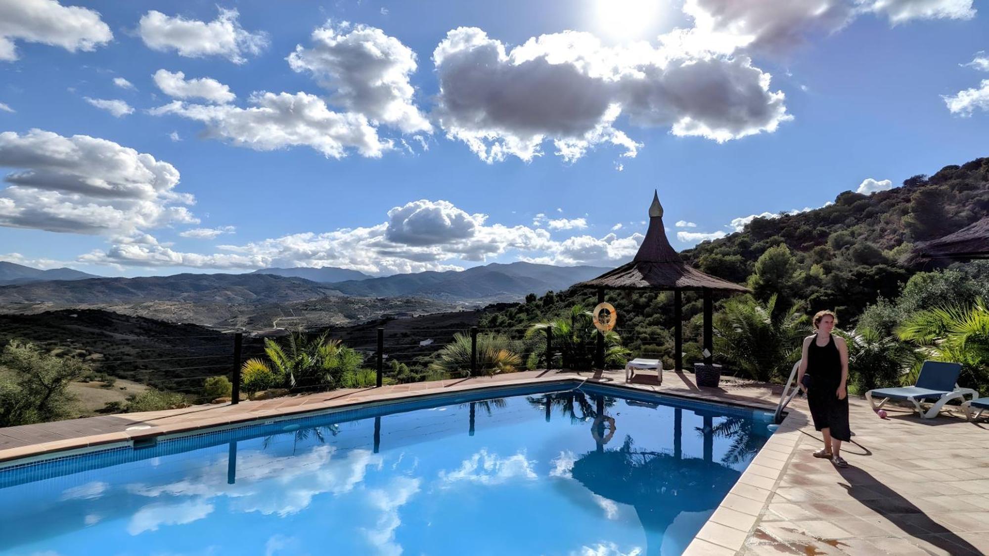 Rural Cottage, With Pool & Optional Private 6 Guests Jacuzzi Tolox Ngoại thất bức ảnh