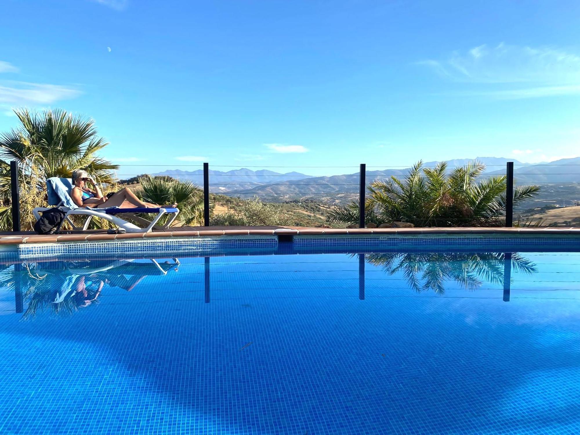 Rural Cottage, With Pool & Optional Private 6 Guests Jacuzzi Tolox Ngoại thất bức ảnh